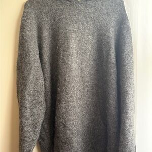 Men's Gray Sweater